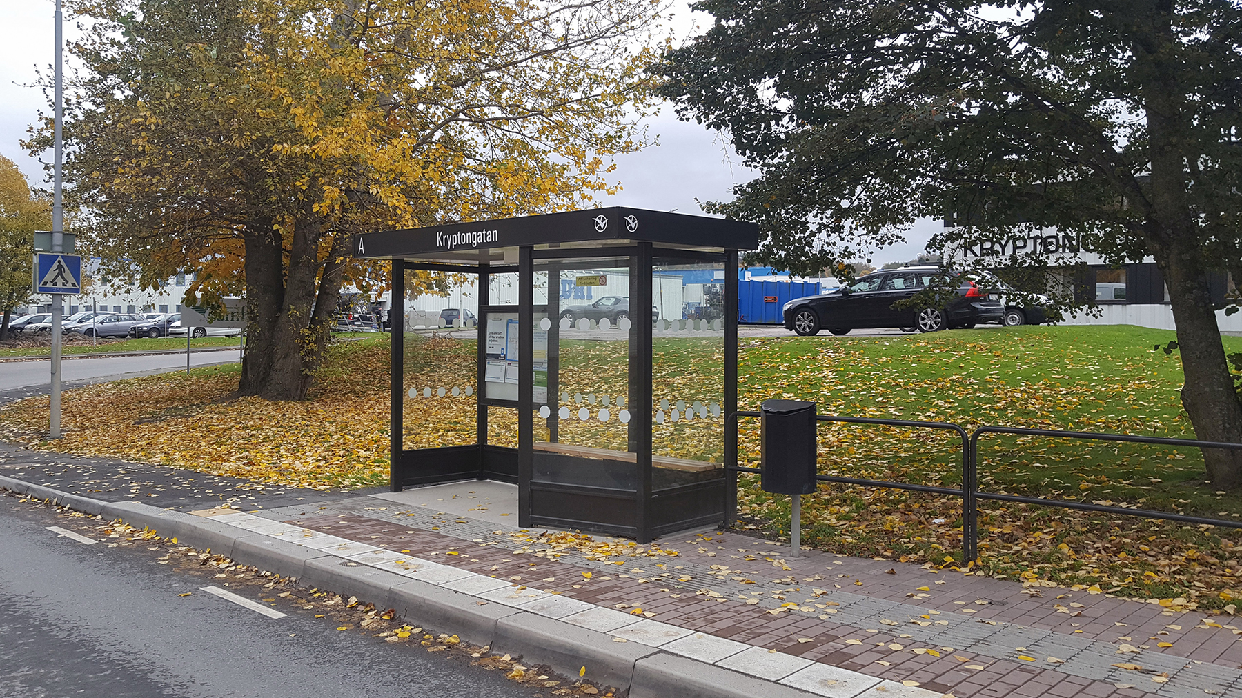 Väntkur Exeo med tillval bänk av lärkträ